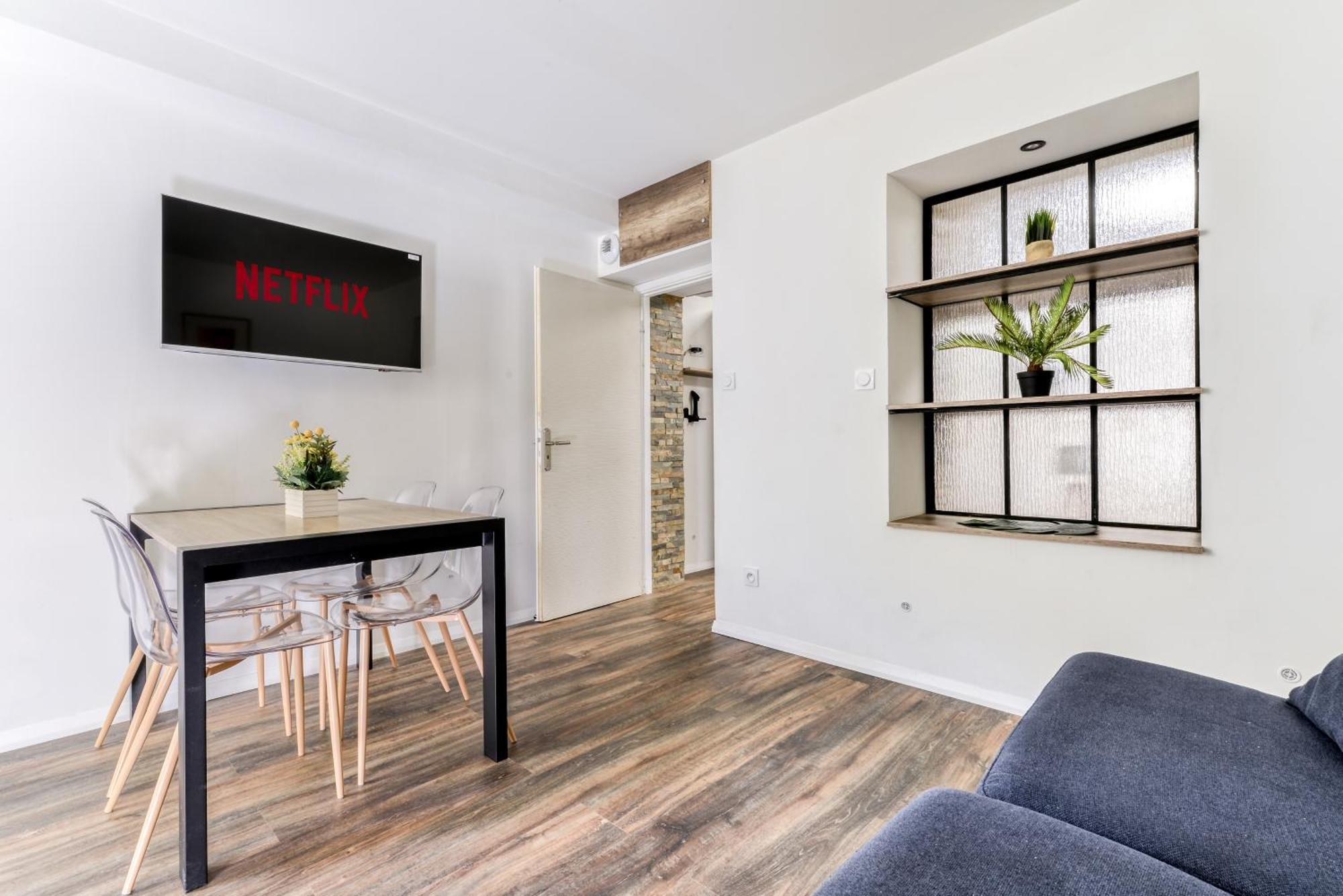 Cote Palais Avec Climatisation - Fibre & Netflix - Spacieux En Rez-De-Chaussee قرقشونه المظهر الخارجي الصورة